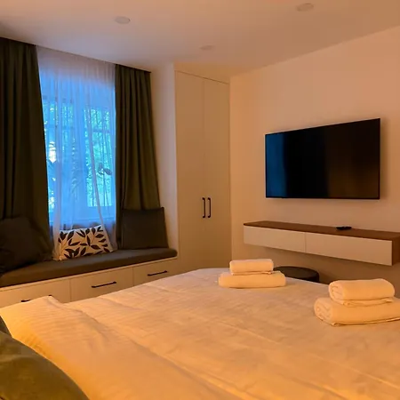 Nest Privé * Tirana